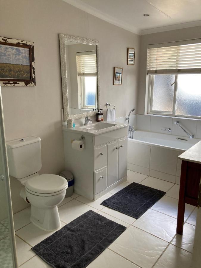 Home From Home, Waverley B&B, Johannesburg Esterno foto